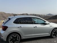 Usado VW Polo R-line 95 CV (69 kW) 2025 Gris / plata Utilitario