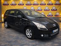 Usado Peugeot 5008 Premium 112 CV (82 kW) 2011 Negro Monovolumen