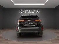 Usado Toyota Yaris Cross Style 116 CV (85 kW) 2024 Negro SUV