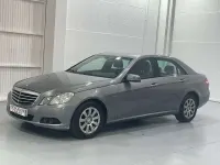 Usado Mercedes E220 Avantgarde 170 CV (125 kW) 2010 Gris Berlina