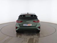 Usado Kia Ceed 101 CV (74 kW) 2022 Verde Utilitario