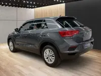 Usado VW T-Roc Edition 116 CV (85 kW) 2021 Gris SUV