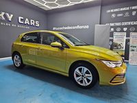 Usado VW Golf VIII Life 130 CV (95 kW) 2021 Amarillo Berlina