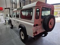 Usado Land Rover Defender 122 HP (89 kW) 2016 Branco Carrinha