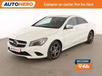 Usado Mercedes CLA200 Urban 136 CV (100 kW) 2014 Blanco Coupe