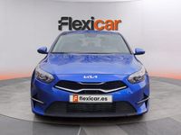 Używany Kia Ceed 101 KM (74 kW) 2022 Niebieski Hatchback