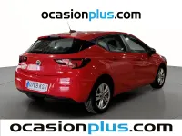 Usado Opel Astra Selective 125 CV (91 kW) 2017 Rojo Berlina