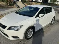 Usado Seat Leon Style 110 CV (80 kW) 2016 Blanco Berlina
