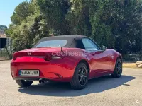 Usado Mazda MX5 Luxury 131 CV (96 kW) 2015 Rojo Descapotable
