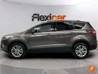 Usado Ford Kuga Trend+ 150 CV (110 kW) 2018 Gris SUV