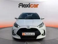 Usado Toyota Yaris 72 CV (52 kW) 2023 Blanco Utilitario