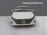 Begagnad Hyundai i20 100 HK (73 kW) 2021 Vit Halvkombi