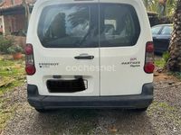 Usado Peugeot Partner Tepee Access 75 CV (55 kW) 2016 Blanco Monovolumen