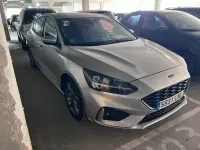 Usado Ford Focus ST-Line 125 CV (91 kW) 2021 Gris Berlina