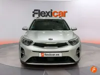 Usado Kia Stonic 101 CV (74 kW) 2021 Gris SUV