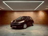 Usado Peugeot 207 90 CV (66 kW) 2006 Negro Berlina