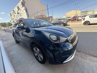 Begagnad Kia Niro 141 HK (103 kW) 2018 Blå SUV