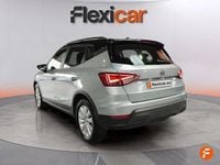 Usado Seat Arona Style 110 CV (80 kW) 2023 Gris SUV