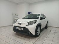 Usado Toyota Aygo X Play 72 CV (52 kW) 2023 Blanco SUV