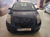 Usado Toyota Yaris Luna 87 CV (63 kW) 2006 Azul Berlina