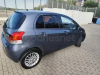 Usado Toyota Yaris 90 CV (66 kW) 2009 Azul Utilitario