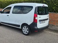 Usado Dacia Dokker Essentiel 95 CV (69 kW) 2018 Blanco Monovolumen