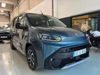 Usado Toyota Proace Verso Active 131 CV (96 kW) 2024 Gris / plata Familiar