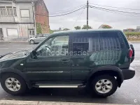 Usado Nissan Terrano Comfort 125 CV (91 kW) 2001 Verde SUV
