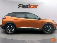 Usado Peugeot 2008 GT 130 CV (95 kW) 2023 Naranja SUV