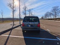 Usado VW Touran Trendline 100 CV (73 kW) 2003 Gris / plata Monovolumen