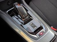 Usado Peugeot 308 SW Style 131 CV (96 kW) 2021 Gris / plata Familiar