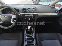 Usado Ford S-MAX Trend 115 CV (84 kW) 2013 Blanco Monovolumen