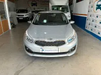 Usado Kia Ceed 136 CV (100 kW) 2018 Gris / plata Utilitario
