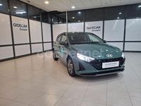 Nuevo Hyundai i20 100 CV (73 kW) 2025 Verde Berlina
