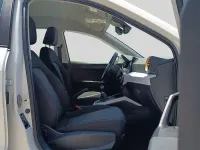Usado Seat Arona Style Plus 110 CV (80 kW) 2022 Blanco SUV
