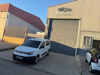 Usado Citroën Berlingo Feel 102 CV (75 kW) 2023 Blanco Monovolumen