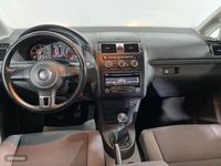 Usado VW Touran Business 115 CV (84 kW) 2015 Azul Monovolumen