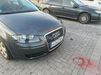 Usado Audi A3 Ambiente 140 CV (102 kW) 2007 Gris / plata Utilitario