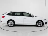 Usado Skoda Octavia Ambition 150 CV (110 kW) 2022 Blanco Utilitario