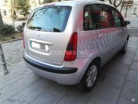Usado Lancia Musa 70 CV (51 kW) 2005 Gris / plata Monovolumen