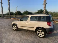 Usado Skoda Yeti Experience 105 CV (77 kW) 2010 Blanco SUV
