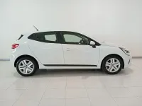 Usado Renault Clio V Intens 100 CV (73 kW) 2022 Blanco Berlina
