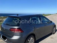 Usado VW Golf VII Advance 110 CV (80 kW) 2018 Gris / plata Familiar