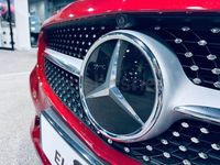 Usado Mercedes C300e 320 CV (235 kW) 2020 Granate Berlina