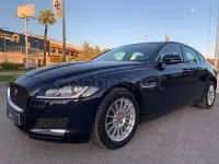 Usado Jaguar XF Prestige 180 CV (132 kW) 2016 Azul Berlina