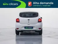 Usado Dacia Sandero Comfort 90 CV (66 kW) 2018 Blanco Utilitario