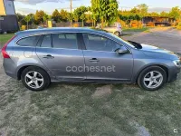 Usado Volvo V60 Momentum 120 CV (88 kW) 2018 Gris / plata Familiar