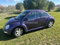 Usado VW New Beetle 150 CV (110 kW) 2000 Violeta / lila Utilitario