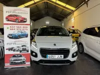 Usado Peugeot 3008 Allure 120 CV (88 kW) 2016 Blanco Monovolumen