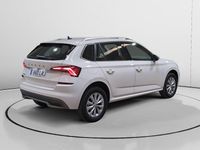 Usado Skoda Kamiq Ambition 110 CV (80 kW) 2021 Blanco SUV